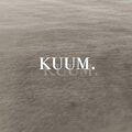 KUUM.