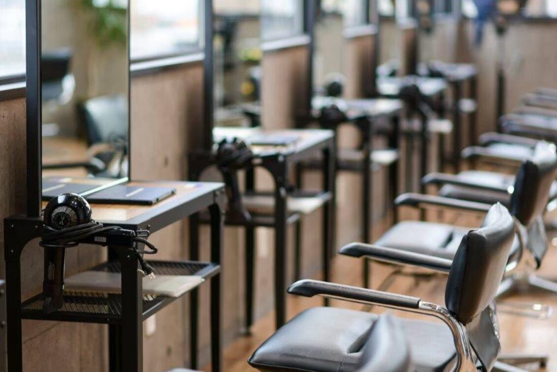 株式会社　ＬＩＦＥ（美容室LIFE）