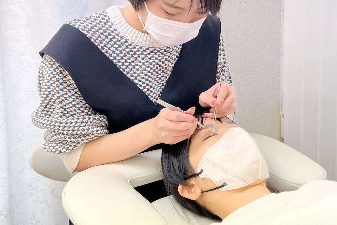 まつげエクステ専門店&スクール EYECON