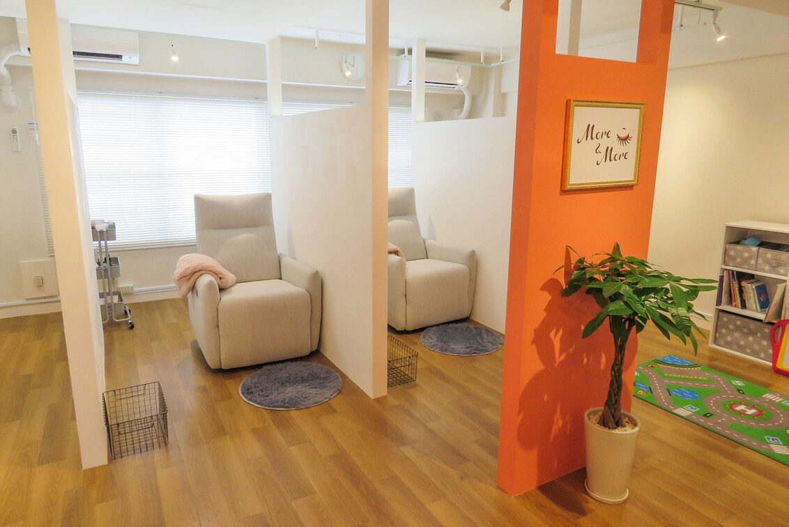 合同会社フォー・ミー（More＆More~eyelash_hairmake~）