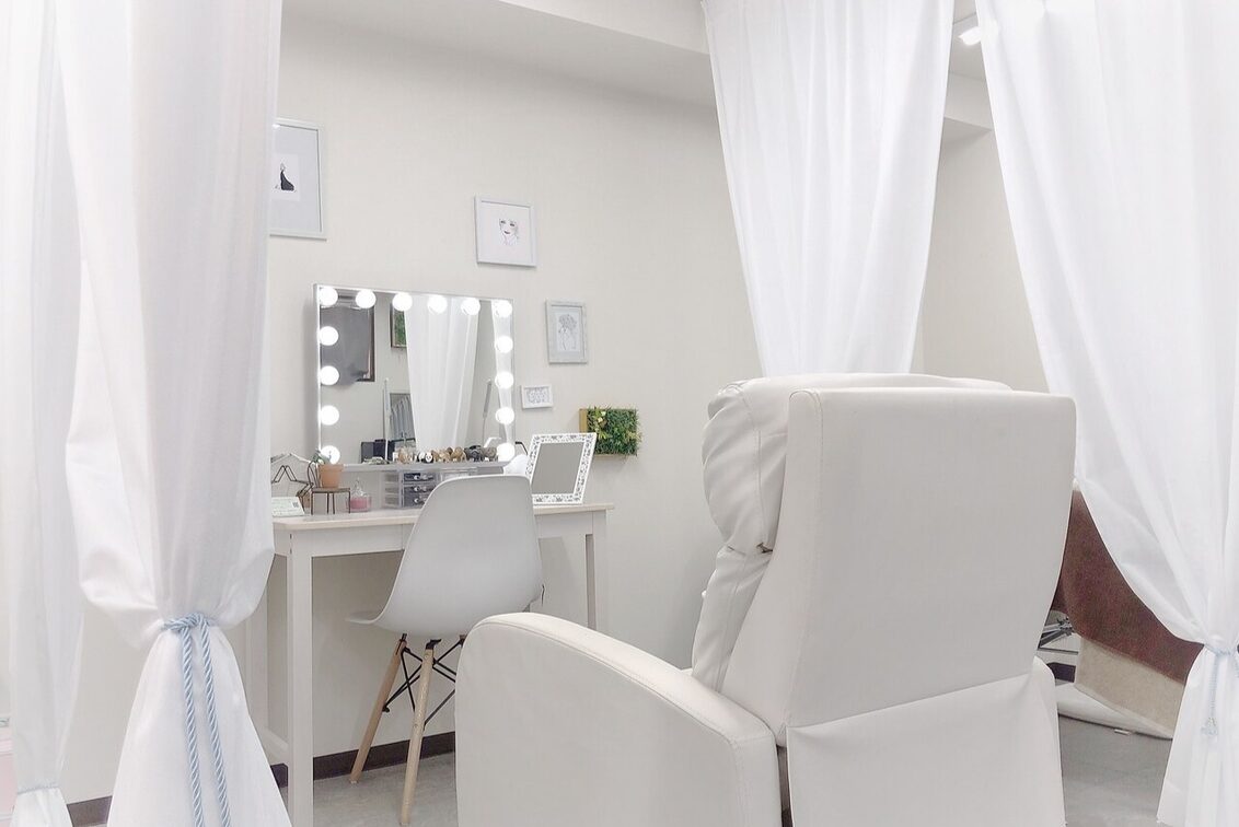 株式会社　ＩＸＩＺ（Nail Eyelash Salon sense）