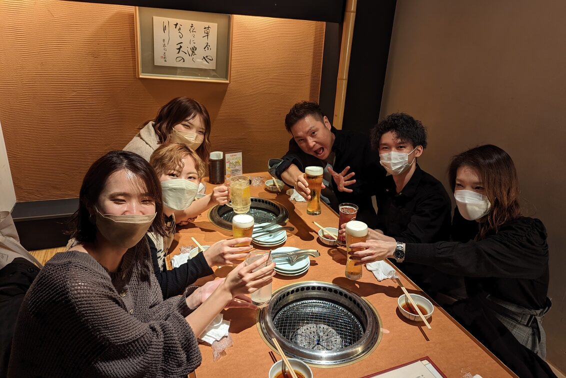 株式会社　パラゴン