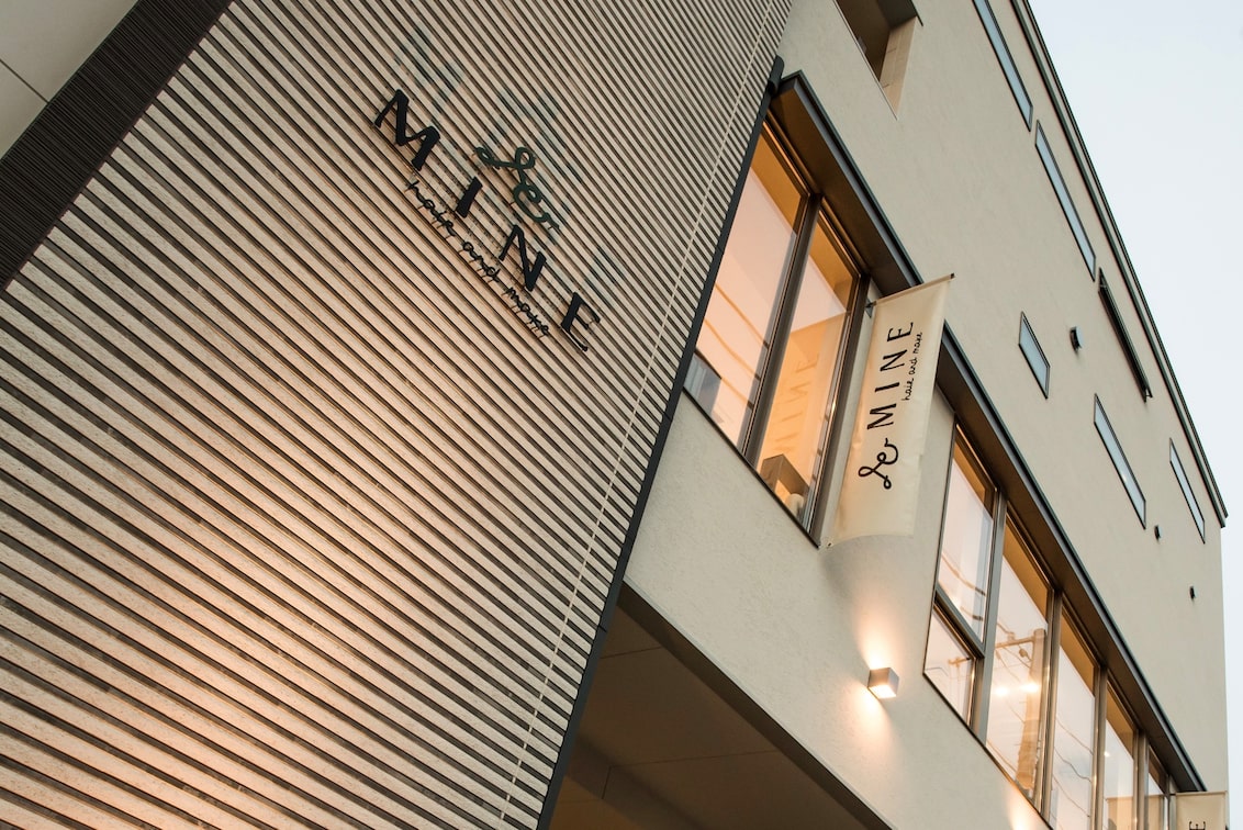 ミネヘアアンドメイク(ミネヘアアンドメイク)