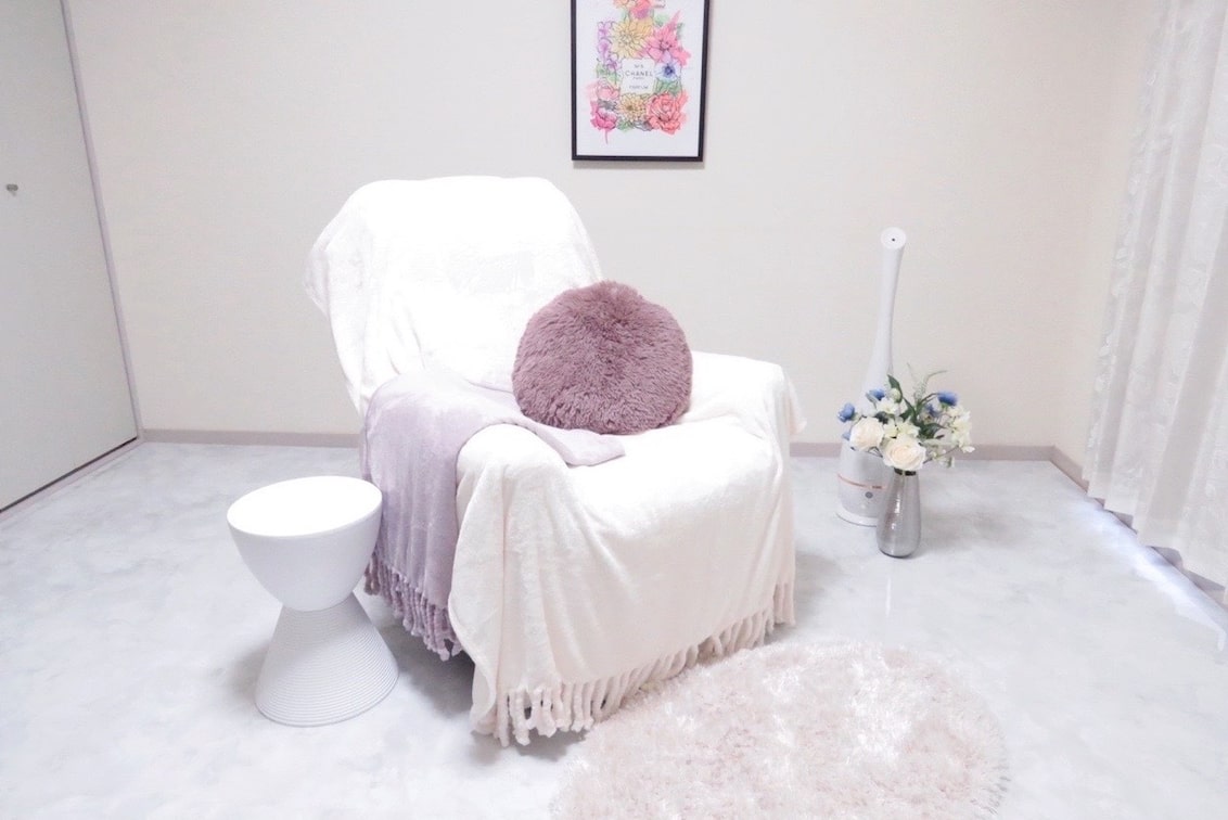 Po eyelash & brow salon