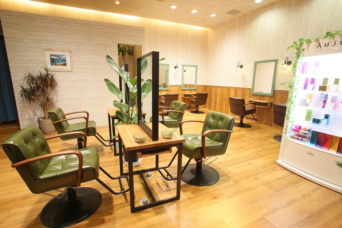 株式会社　ゾウスタイル（ヘアーメイク　スリーク）