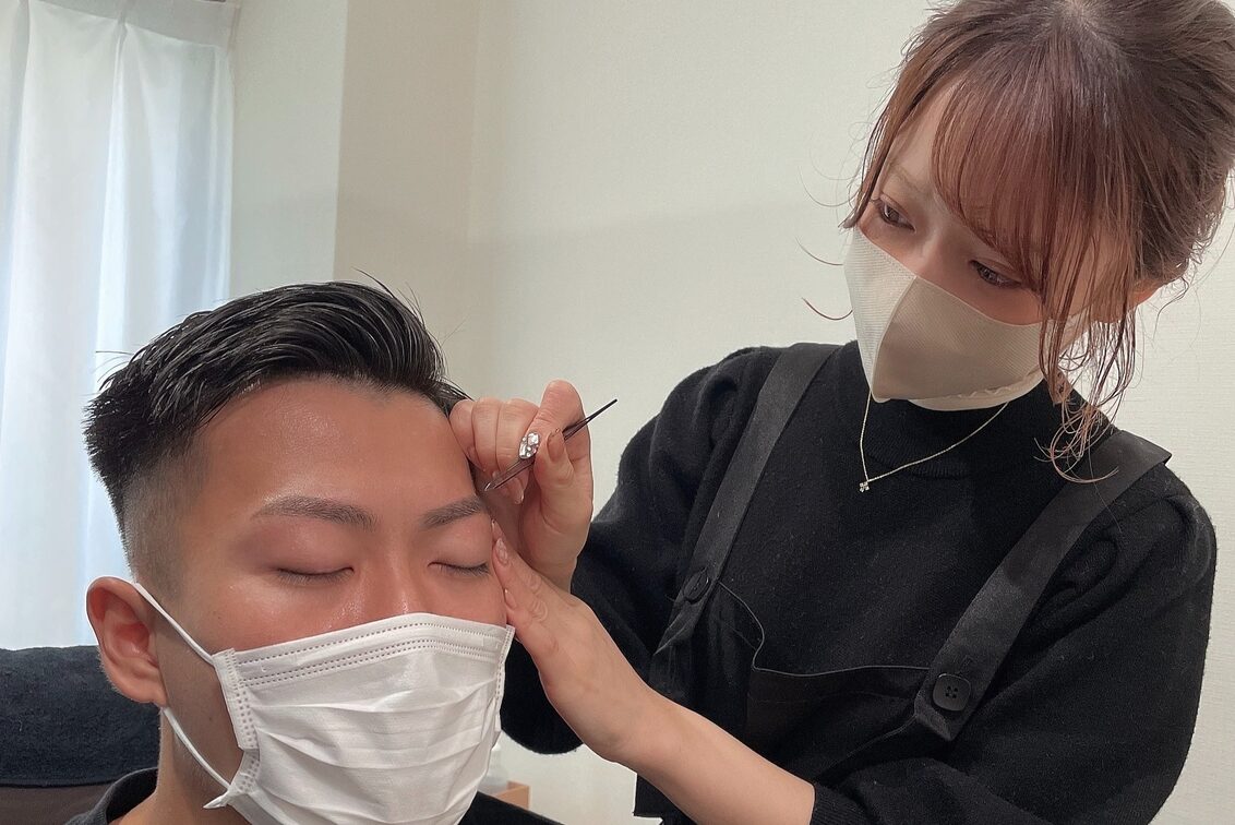 メンズ眉毛サロン　ＬＩＮＫ（メンズ専門眉毛サロンLINK）