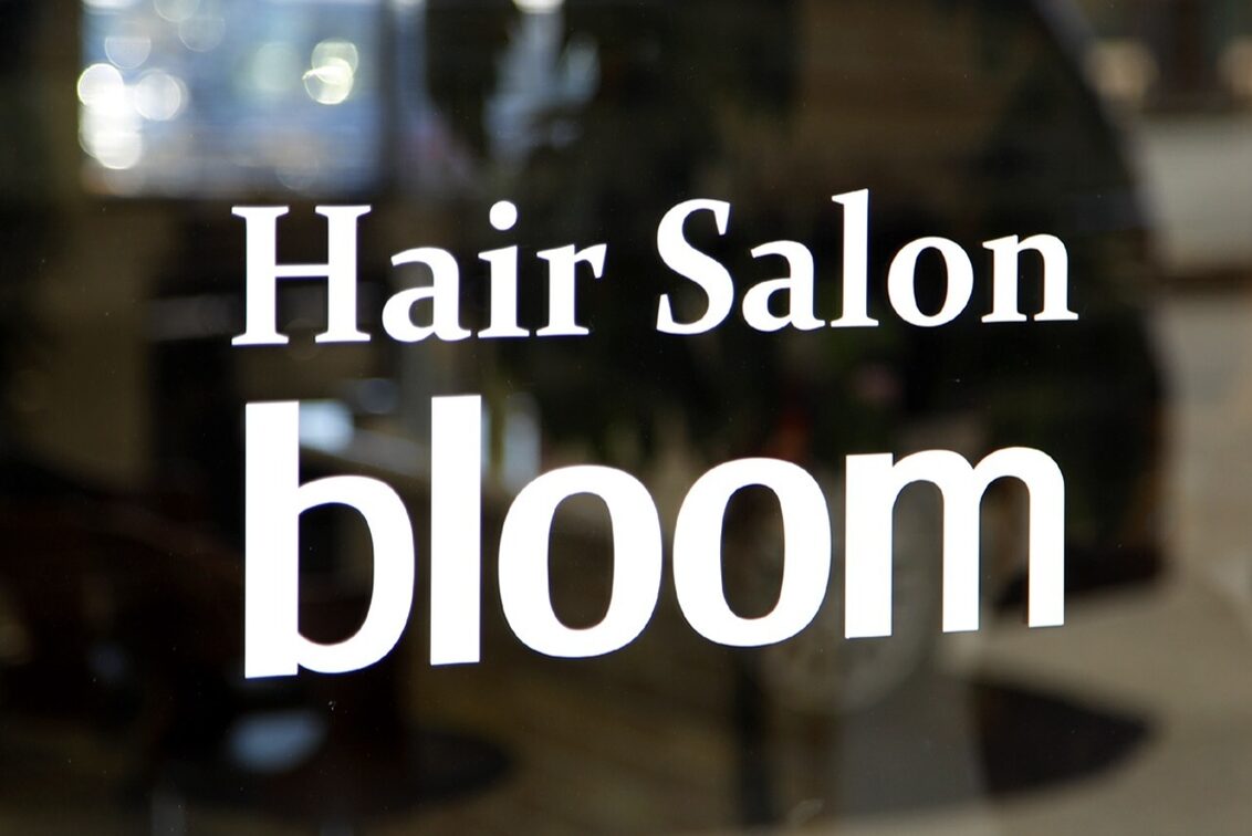 Ｈａｉｒ　ｓａｌｏｎ　ｂｌｏｏｍ