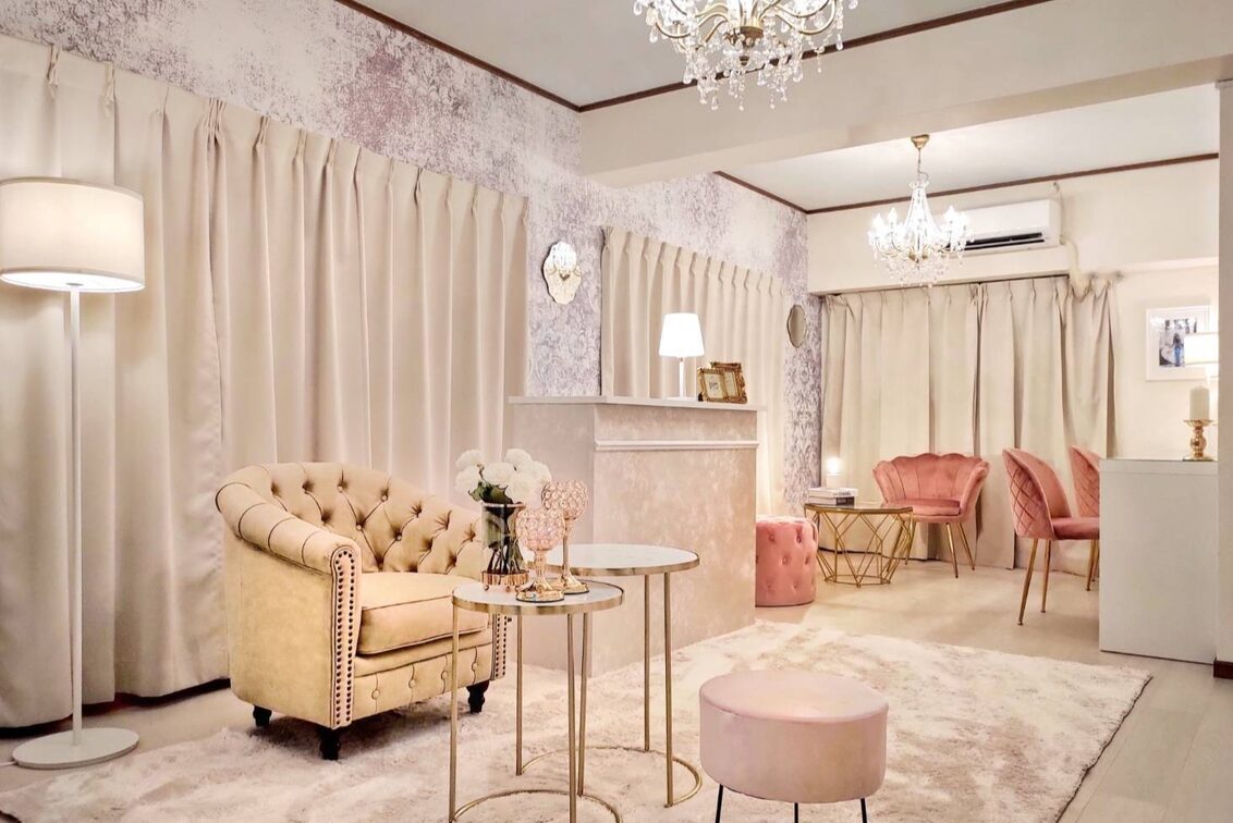 ｐｒｉｖａｔｅ　ｓａｌｏｎ　Ｌｅ　ｃｈｅｒｉｅｎ