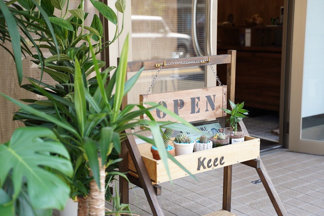 ｔｏｔａｌ　ｂｅａｕｔｙ　ｓａｌｏｎ　Ｋｅｅｅ