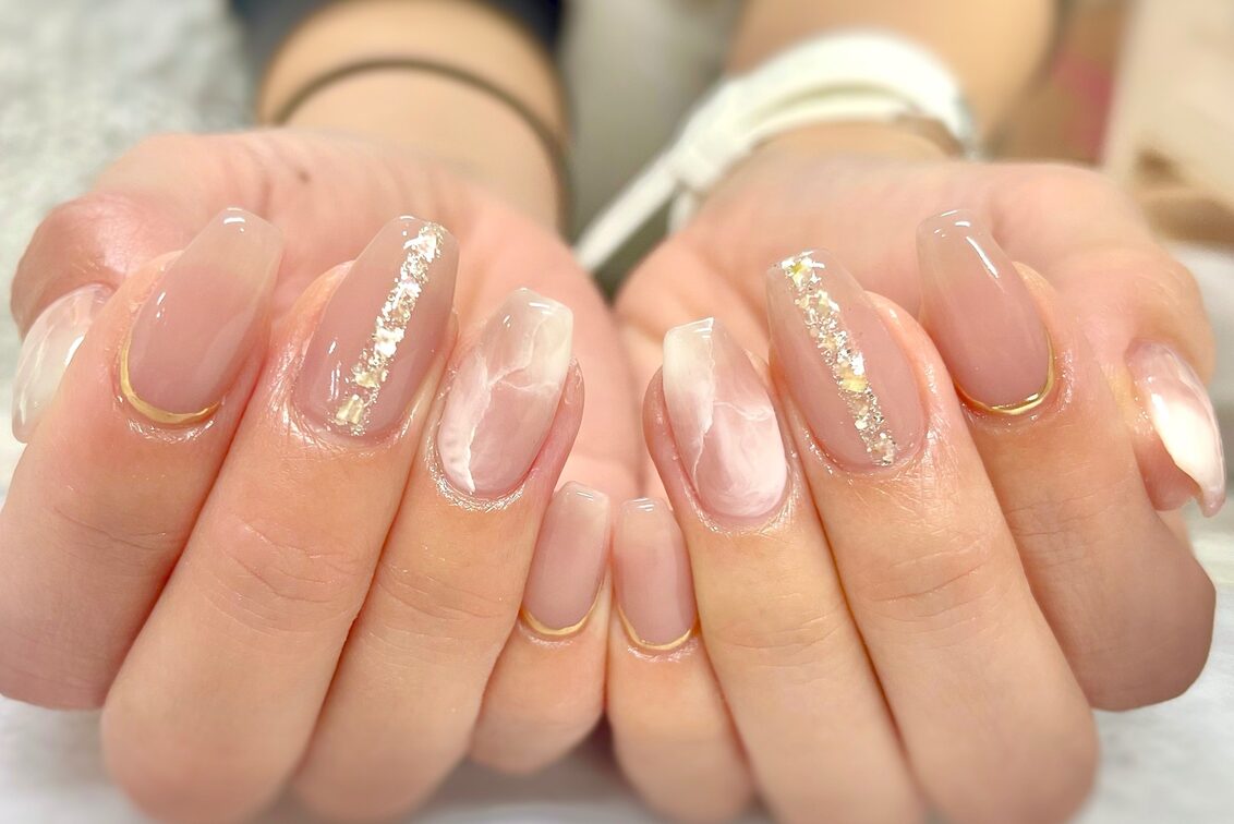 ＮＡＩＬ　ＳＡＬＯＮ＆ＳＣＨＯＯＬ　ＴＲＵＬＬＹ（NAIL SALON&SCHOOL TRULLY）