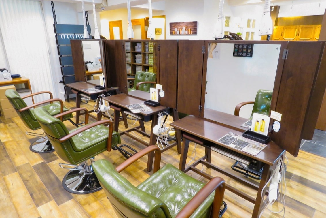 美容室es(美容室es加賀野店)