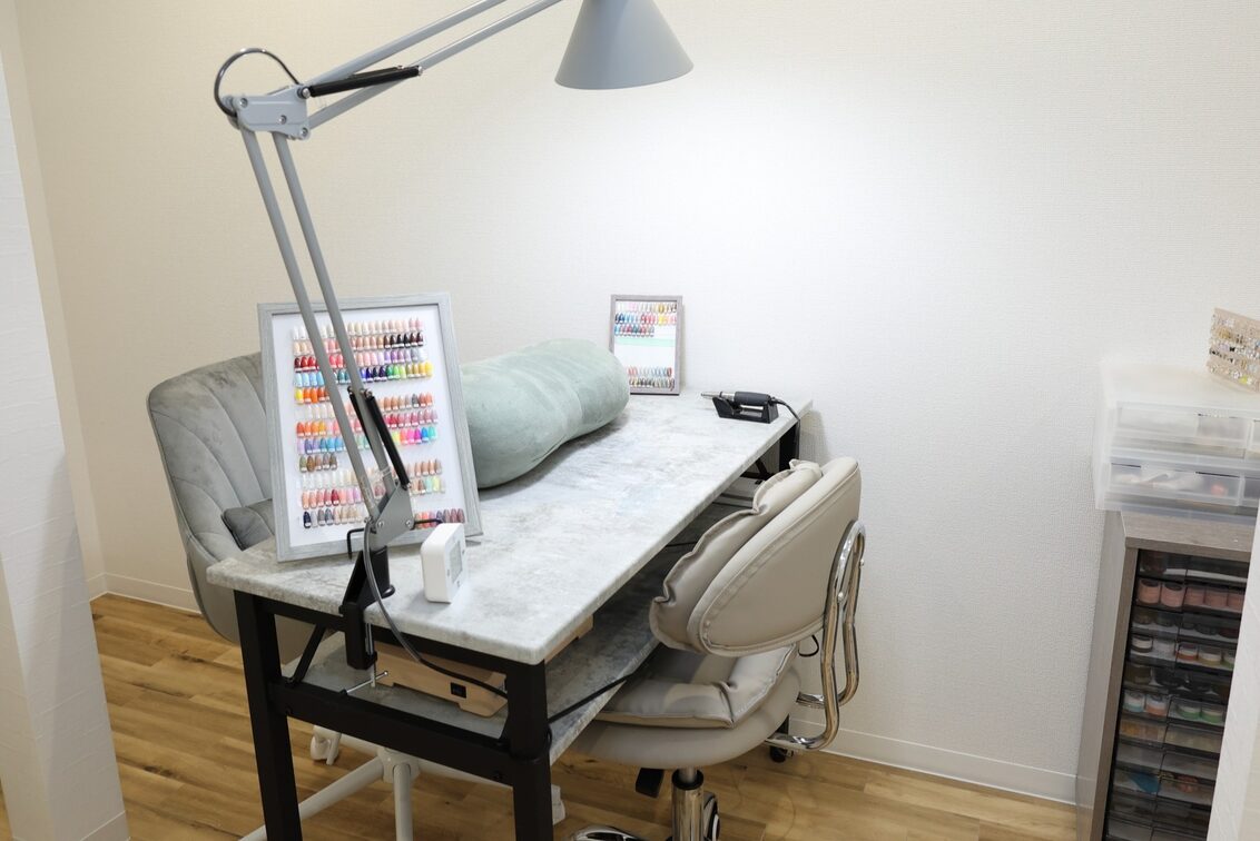 Ｓｕｎｎｙ．Ｒｏａ　ｅｙｅｌａｓｈ＆ｎａｉｌ（Sunny.Roa eyelash&nail）