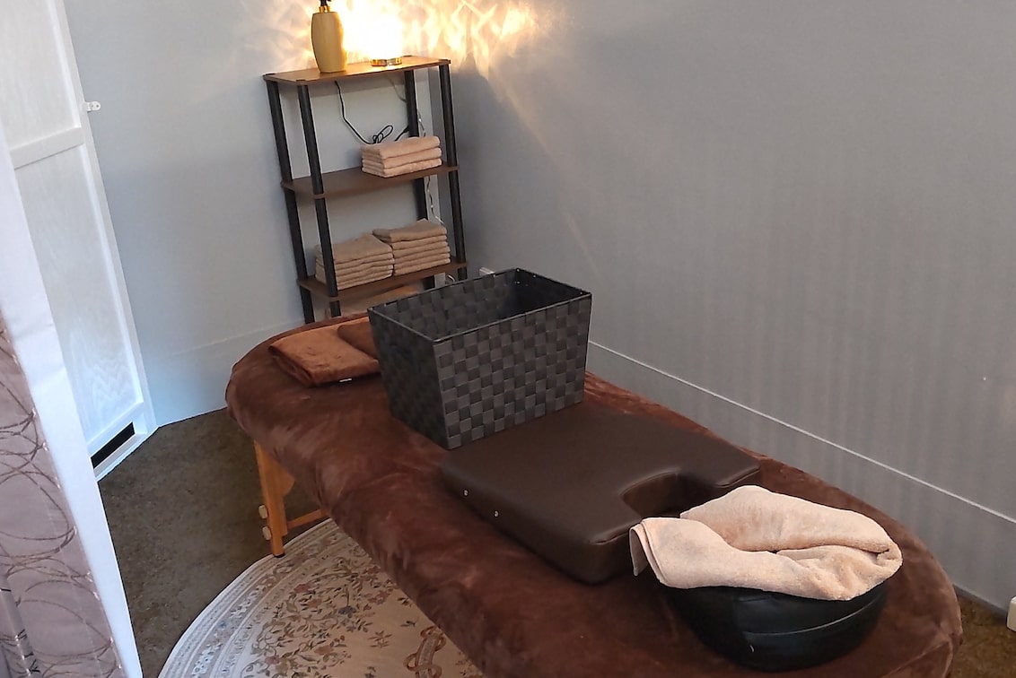 リンパマッサージ もみほぐし 癒えもみ