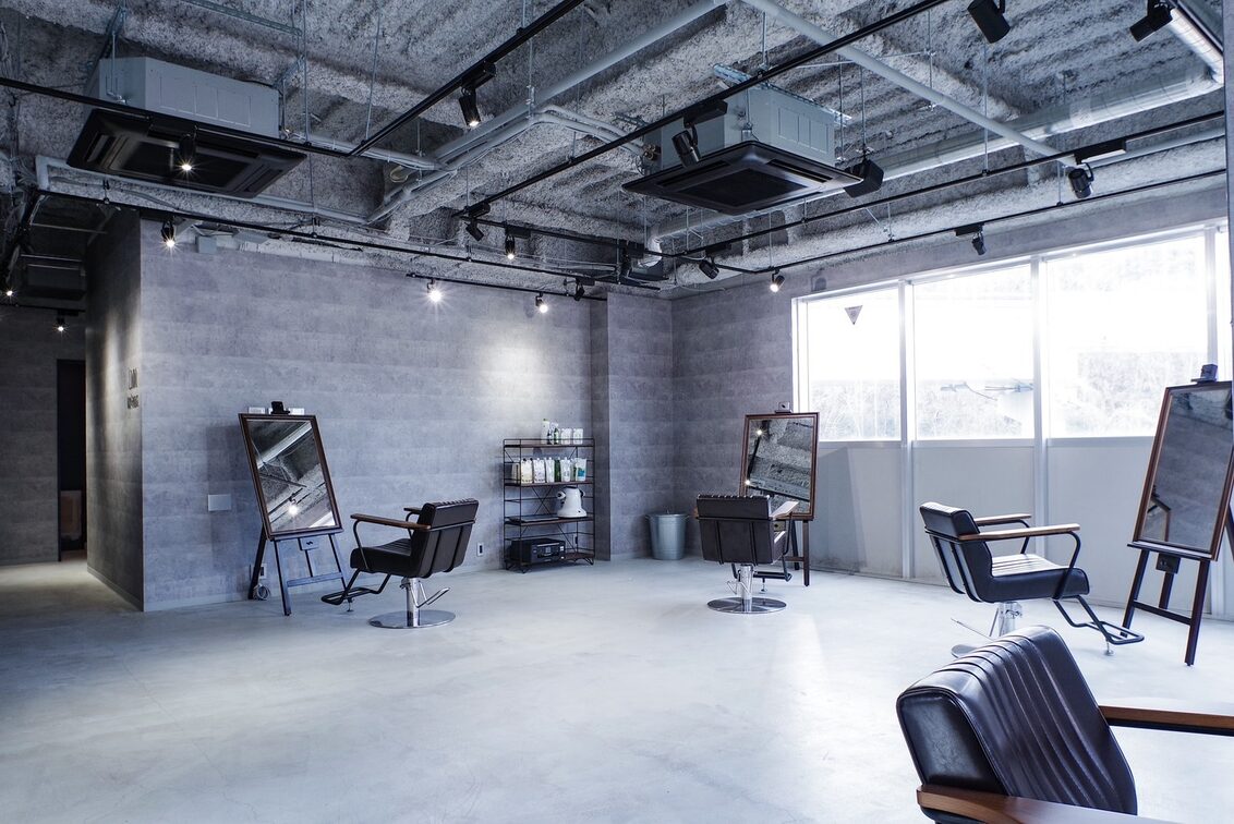 Ｌｉｎｄｏ　Ｈａｉｒ　＆　Ｅｙｅｌａｓｈ