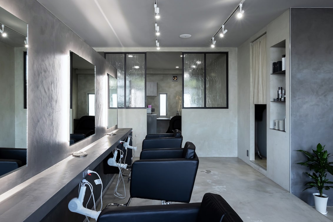 合同会社ｔｗｏｔｈｒｅｅの企業情報