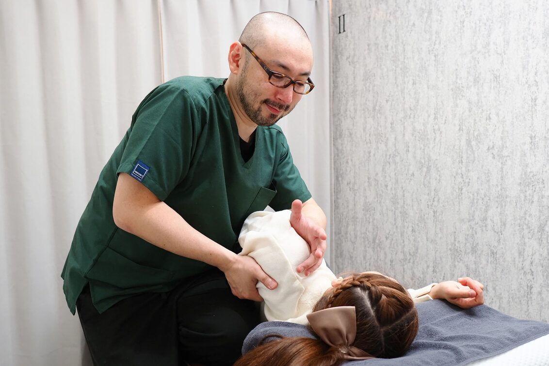 肩こり専門らくりら（肩こり専門 らくりら）