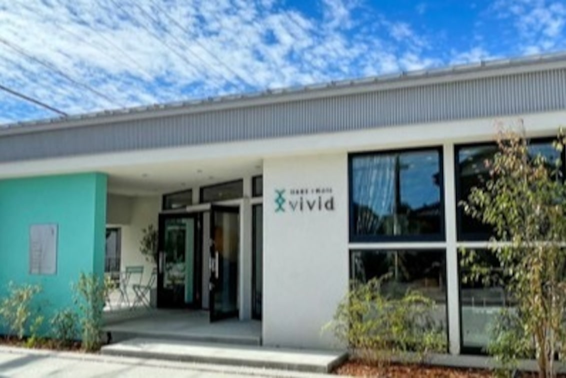 有限会社　ヴィヴィッド