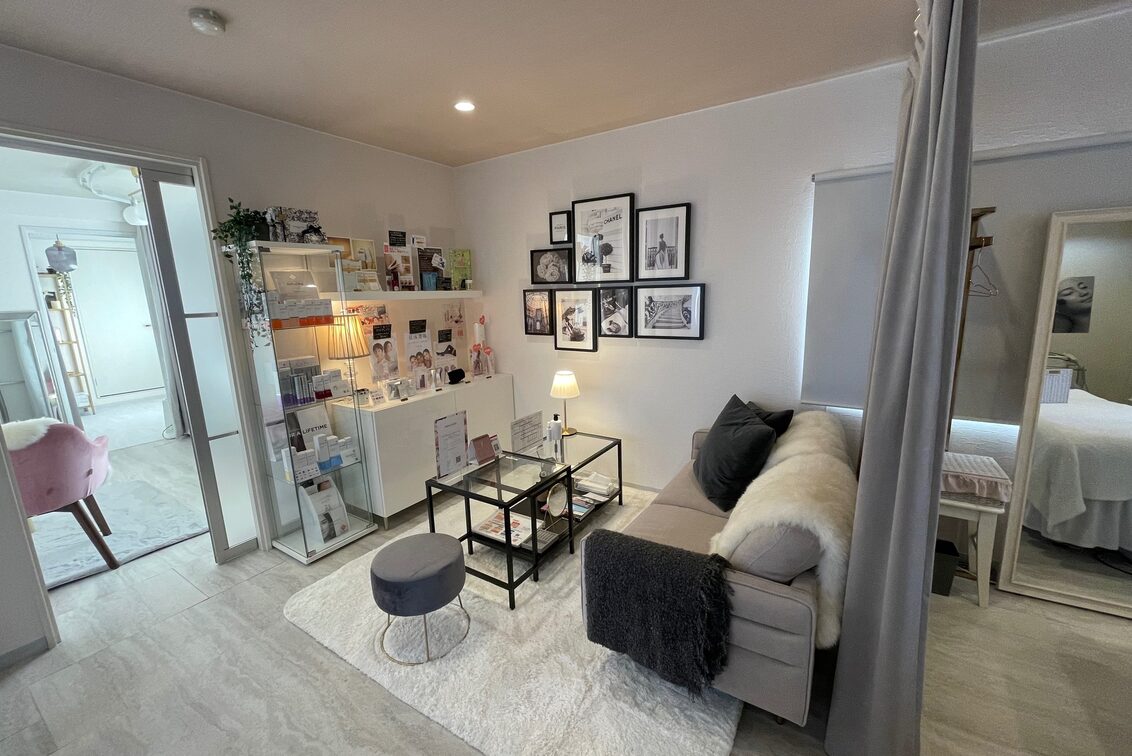 Salon Emily(Salon Emily)