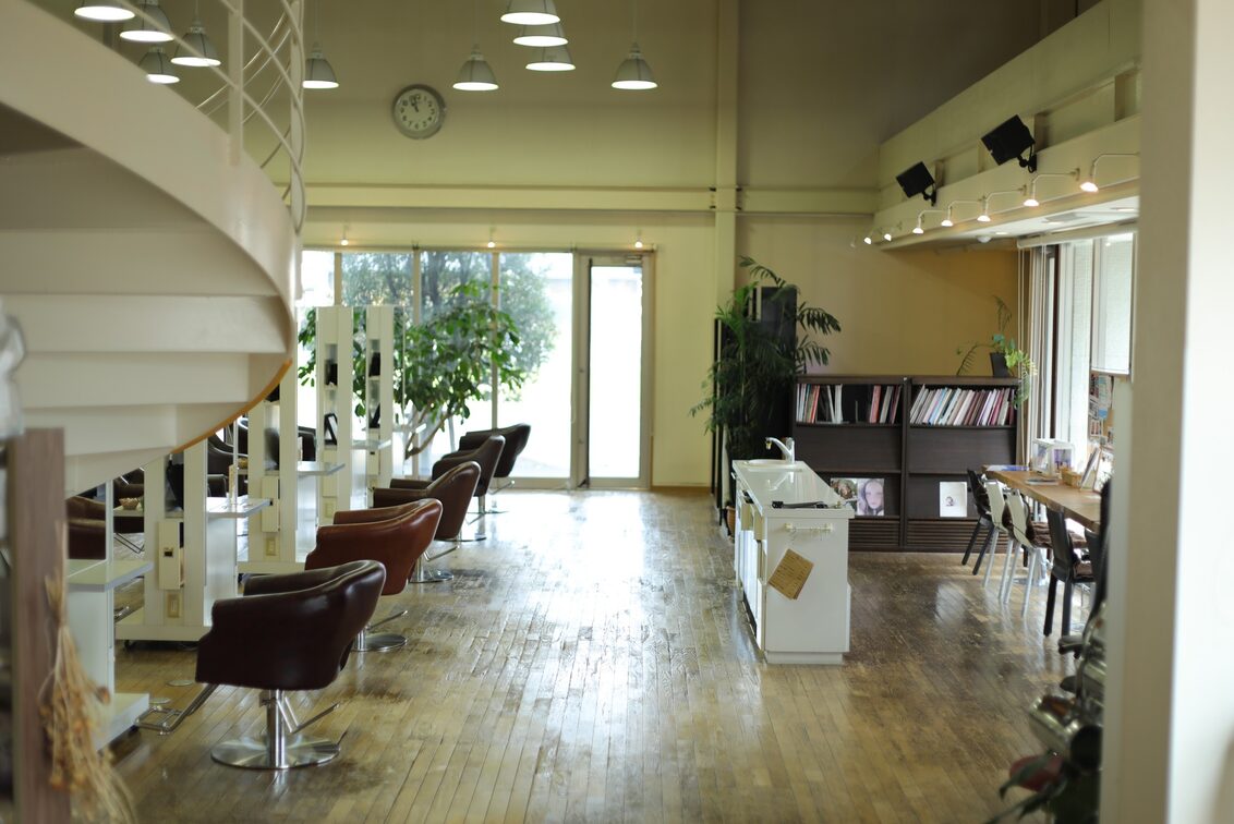 有限会社　レーブ（ヘアー＆エステレーブ）