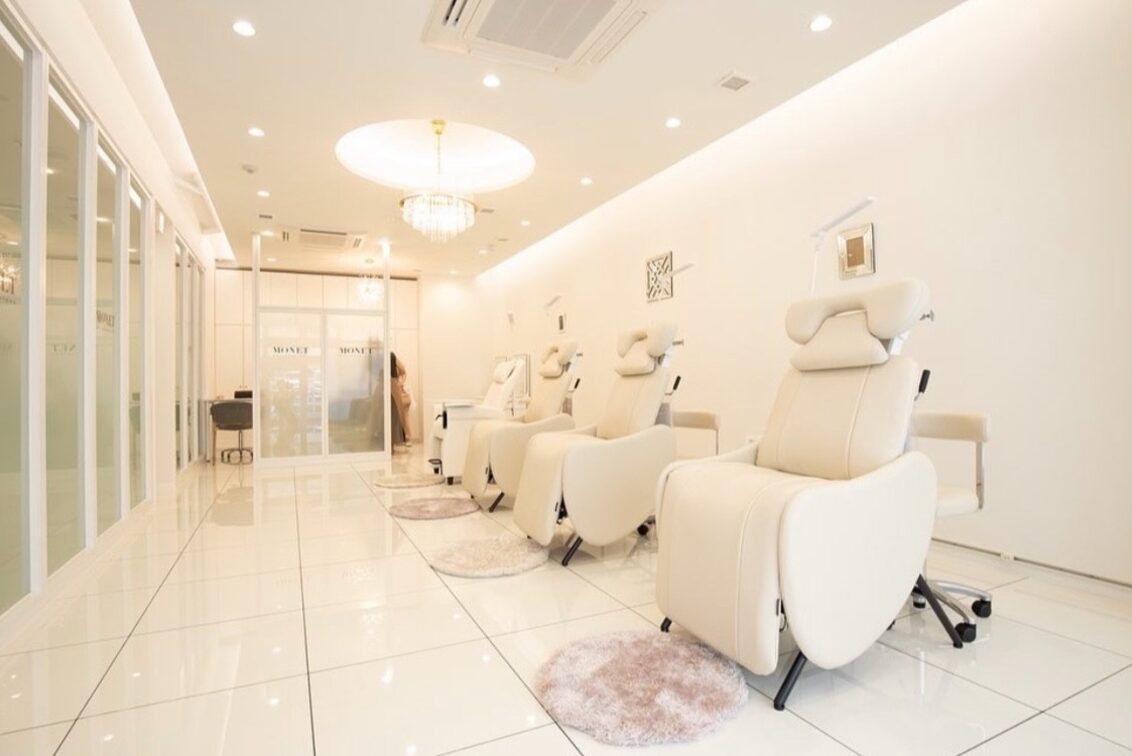 株式会社　ＭＯＮＥＴ（MOMET Neil&Eyelash）