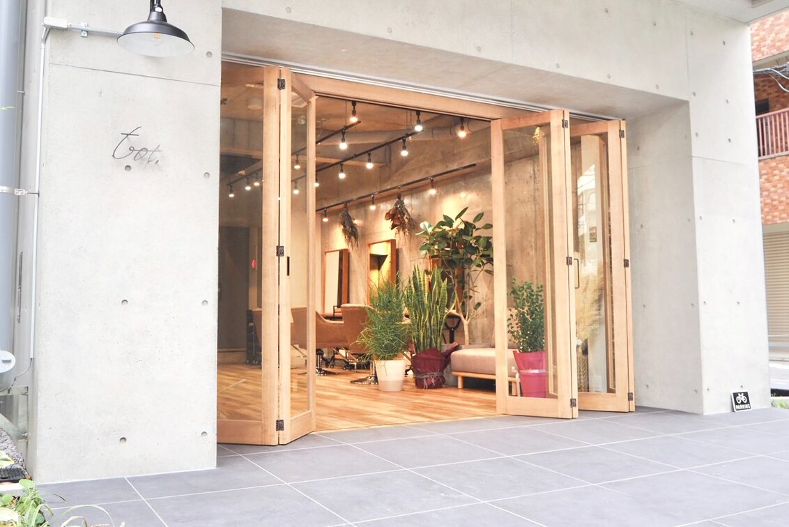 株式会社　ｔｏｔ（t o t . f a m .）