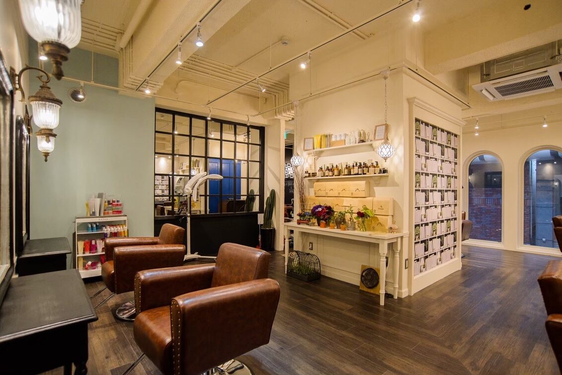 株式会社　ｓｈｉｏｍｉ　Ｈ（10 by shiomiH）