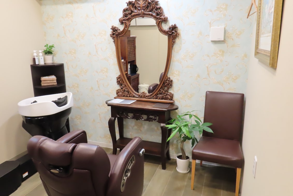 TotalBeautySalonHearth