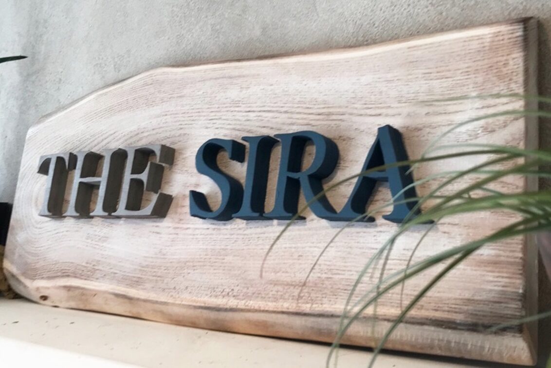 ＴＨＥ　ＳＩＲＡ（THE SIRA市川南店）
