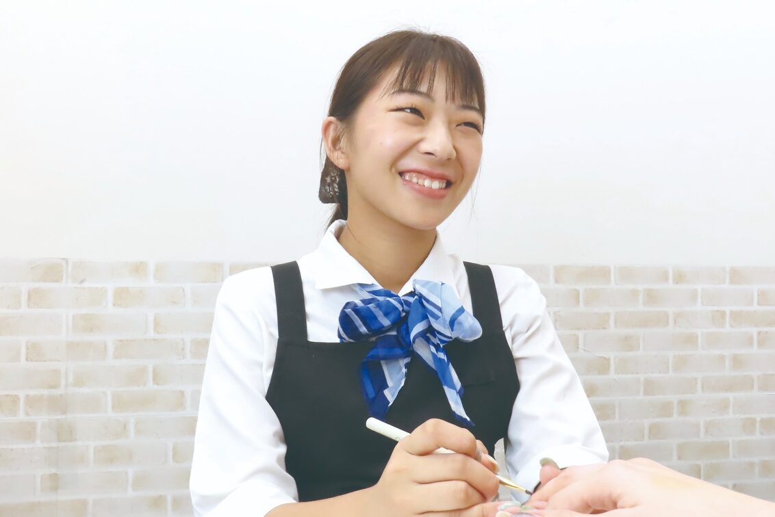 株式会社　クリスタルネイル（クリスタルネイル）