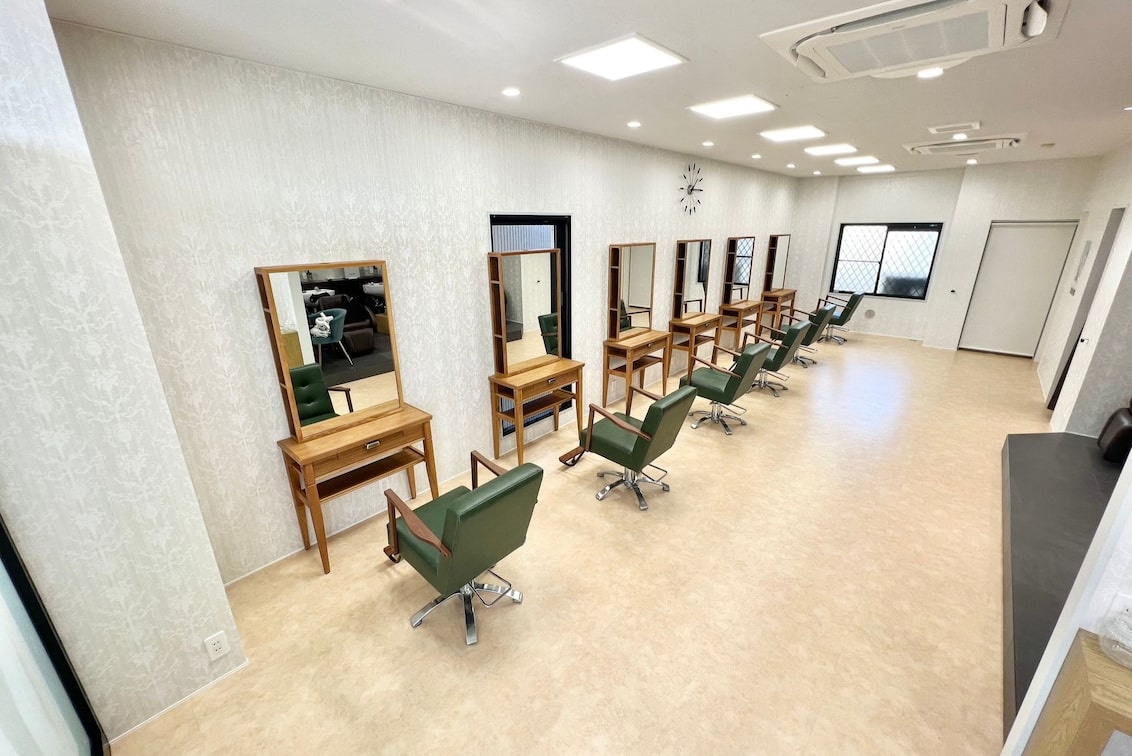 株式会社 ユニコン(LeaF新松戸店)