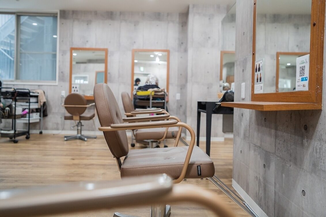 株式会社　ＷＨＹＳ（＿ＷＨＩＴＥ＋南海難波店）