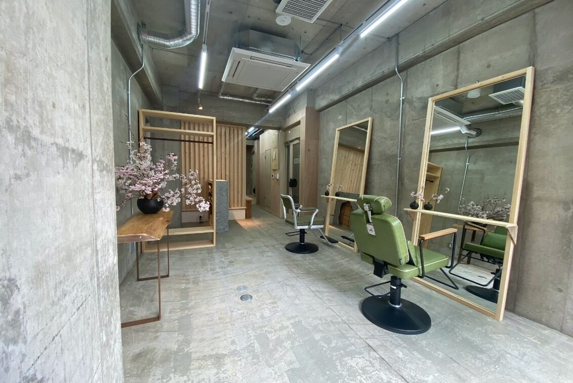 ｈａｉｒ　ｓａｌｏｎ　ＳＱＵＡＤ（hair salon SQUAD）