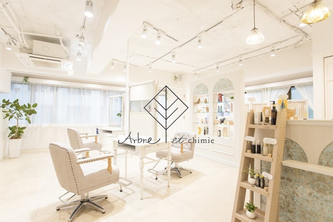 株式会社　Ａｖｅｎｉｒ（Miroir EYELASH&BROW）