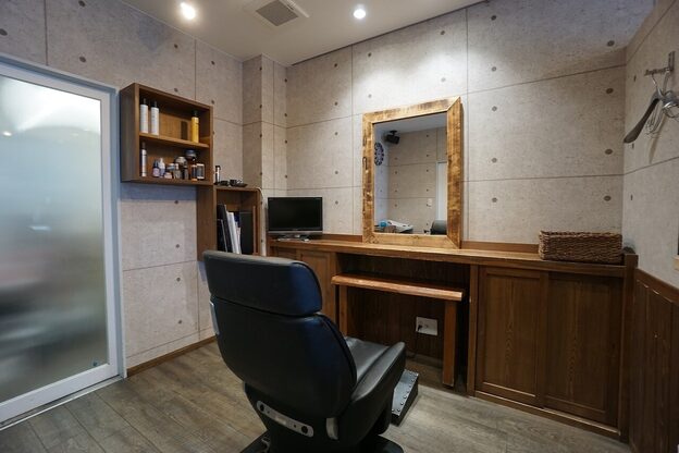 バズ バイ ル レーヴ 八幡店(Buzz by Le reve)1