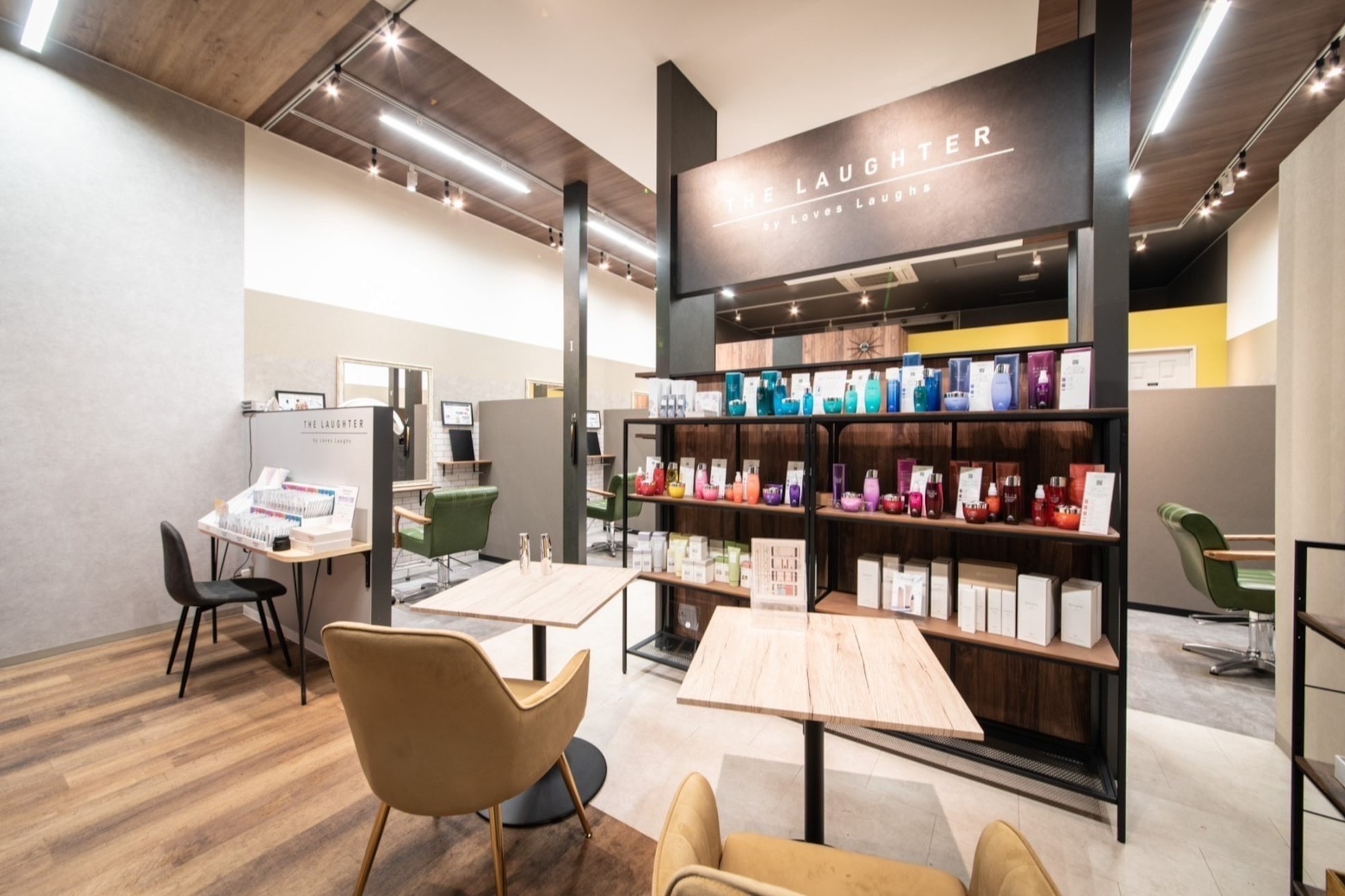 ザ ラフター バイ ラブズ ラフズ 戸畑朝日ヶ丘店(THE LAUGHTER by Loves Laughs)1
