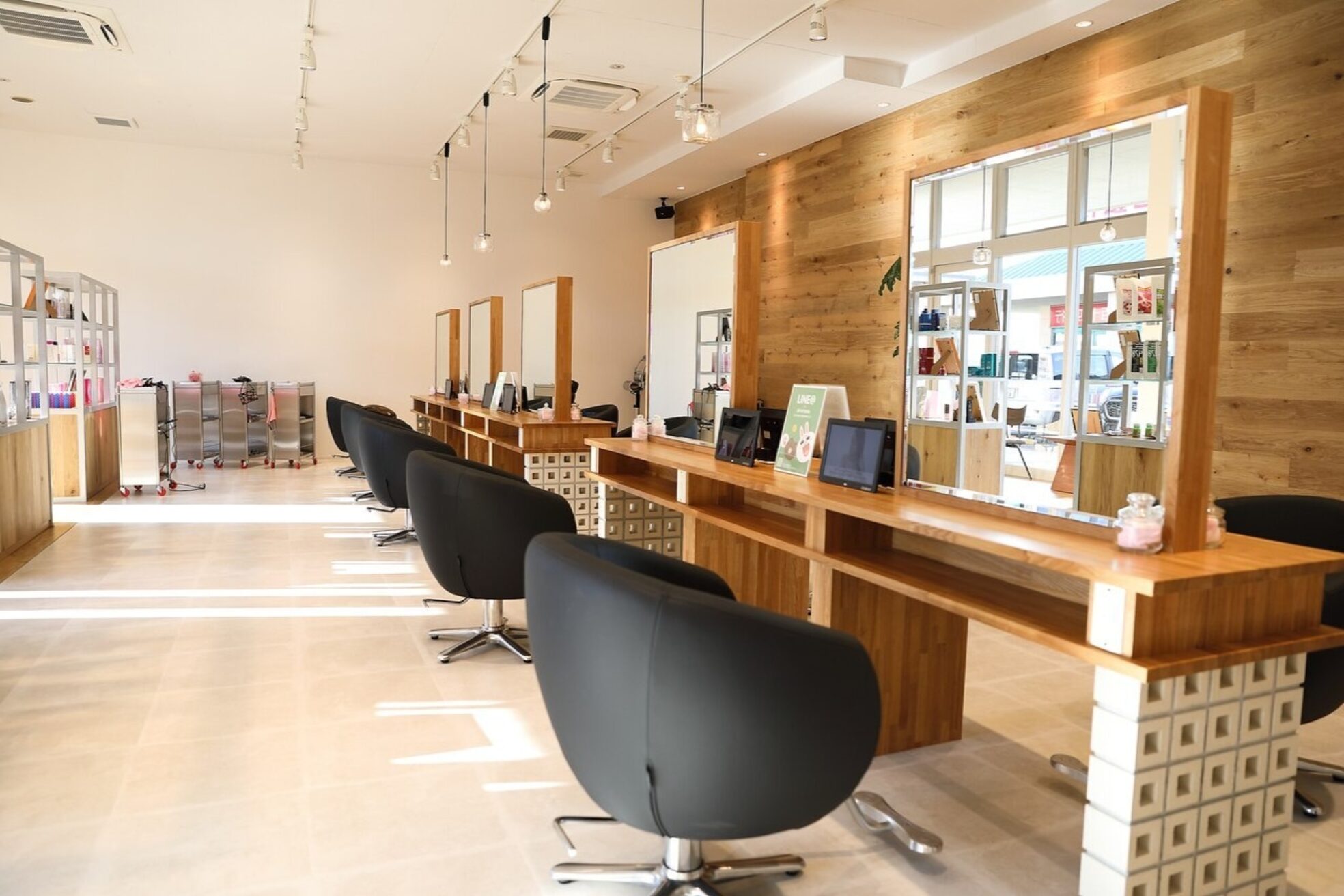 ストーリアエフ カミトザッカ(storia.f kami to zakka)1