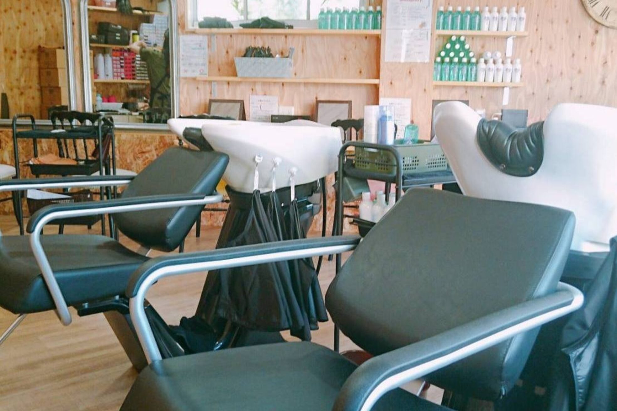 カラー専門店 色染堂 福浜西町店1