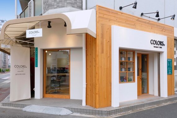 カラーズ アイサイド(colors I-side)