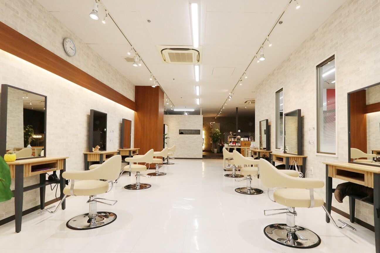 美容室ロイヤル（国際クルーズ　株式会社）画像1