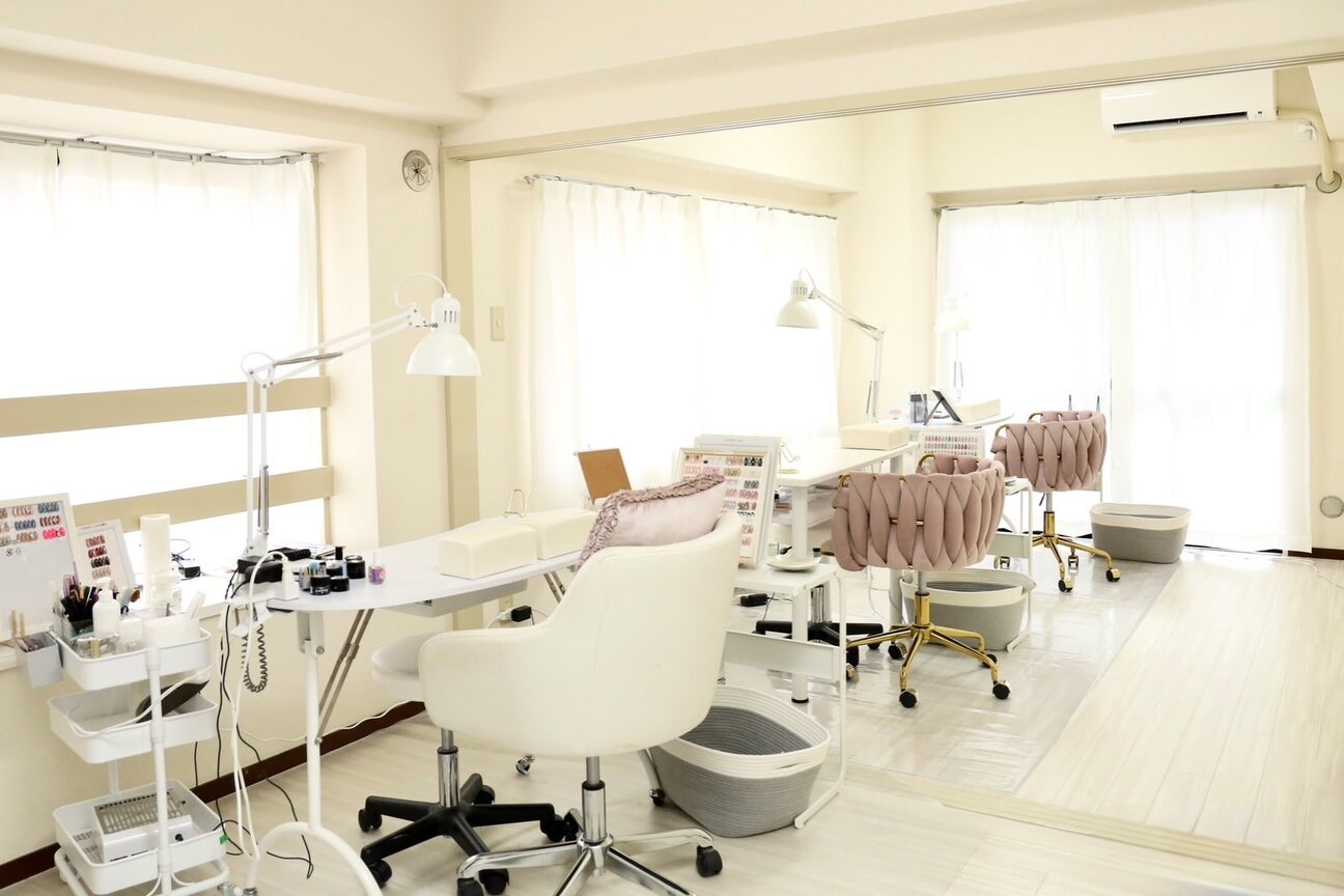 ｎａｉｌ　ｓａｌｏｎ　ｋｏｈａｋｕ画像1