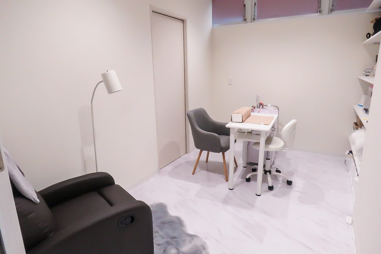Ｎａｉｌ　Ｓａｌｏｎ　Ｂｌａｃｋ　Ｂｏｘ．画像1