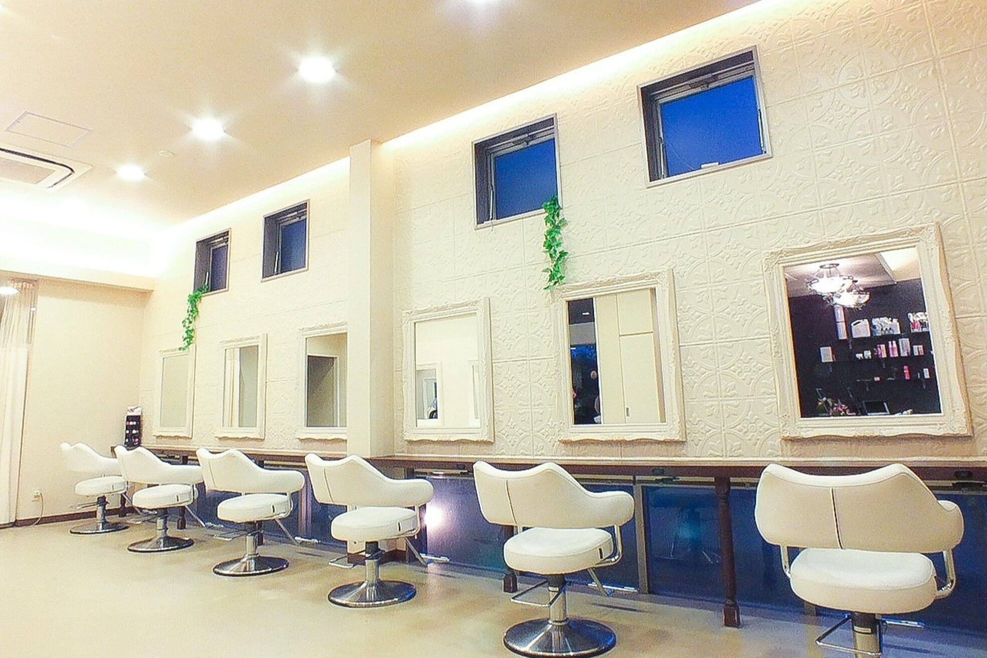 浪漫館 アールズコート(R's Court)1