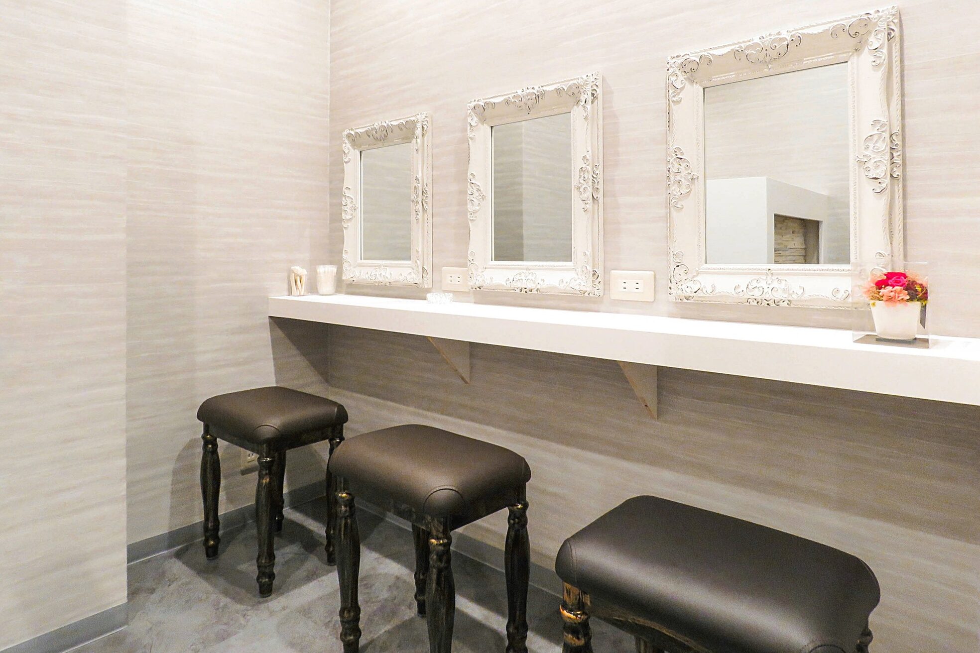 一龍リラクゼーション 新宿東口店3