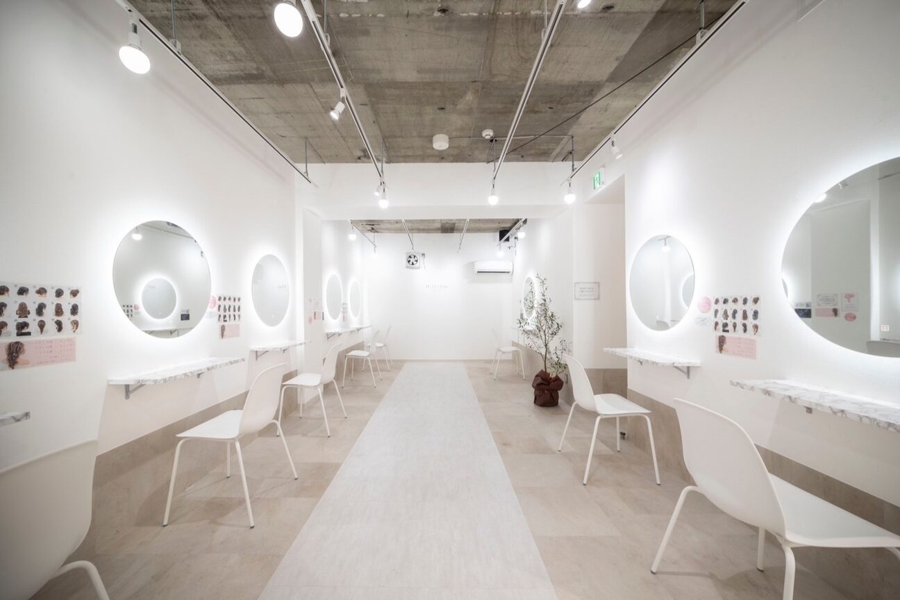 株式会社　ＵＮＩＴＥＤ　ＬＩＬＬＹ画像1