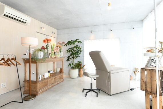 シシン バイ クーイーアイ(CICIN.by COOEY EYE)