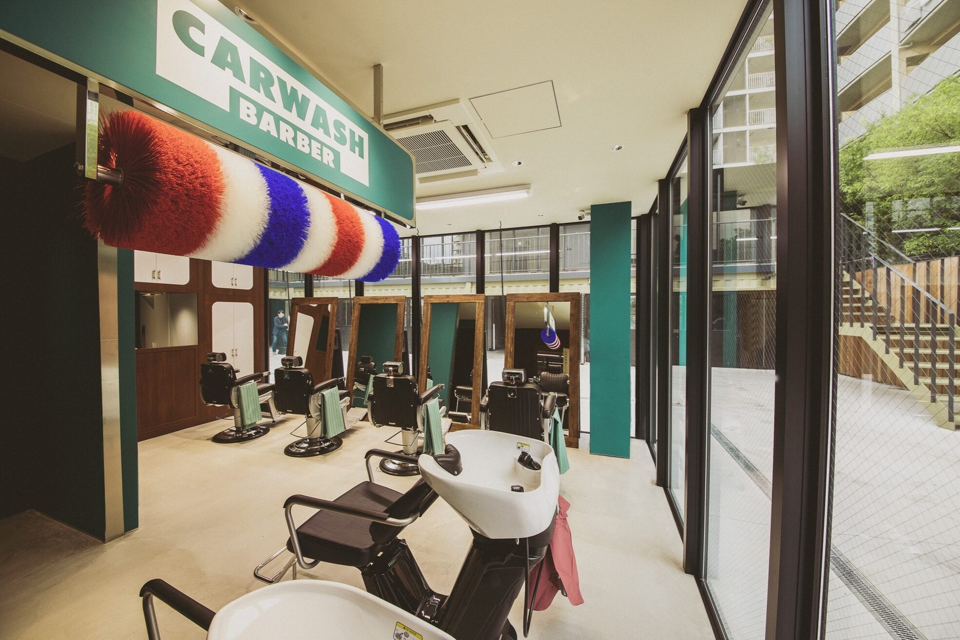 カーウォッシュバーバー(CARWASH BARBER)2