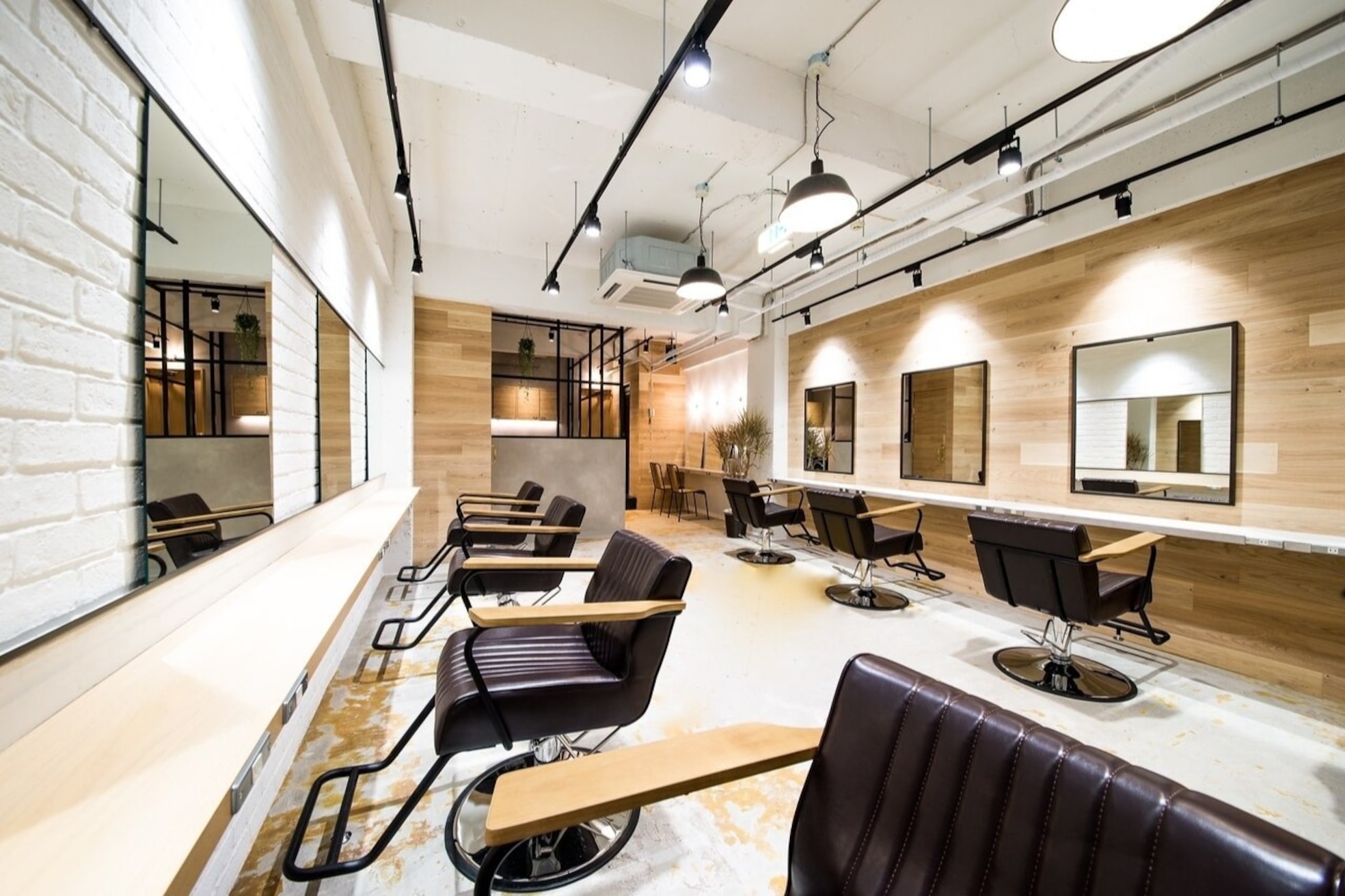 エイト 福岡天神店(EIGHT fukuoka)1