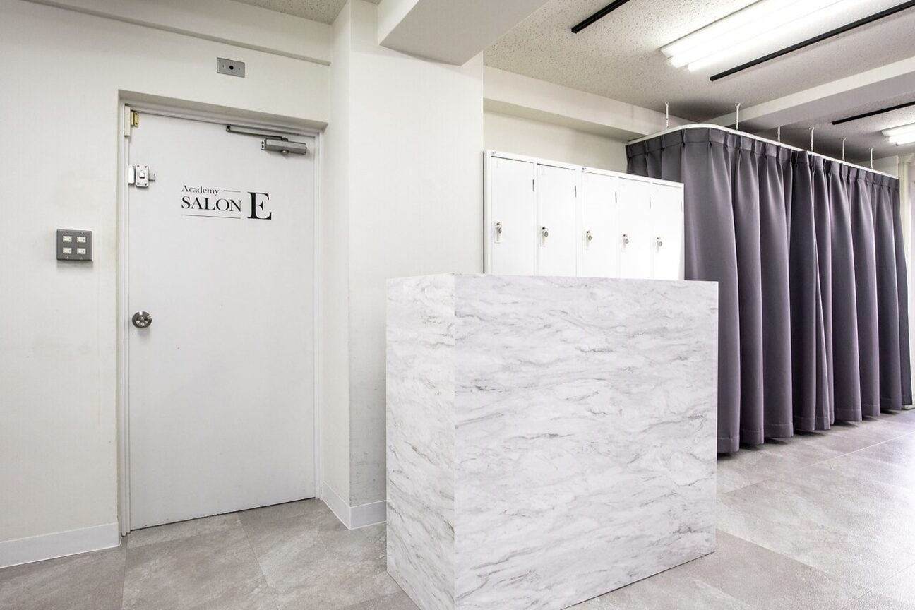 アカデミーサロンイー 代々木店(Academy Salon E)1