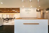 グランデュール 藤枝店(GRANDEUR)