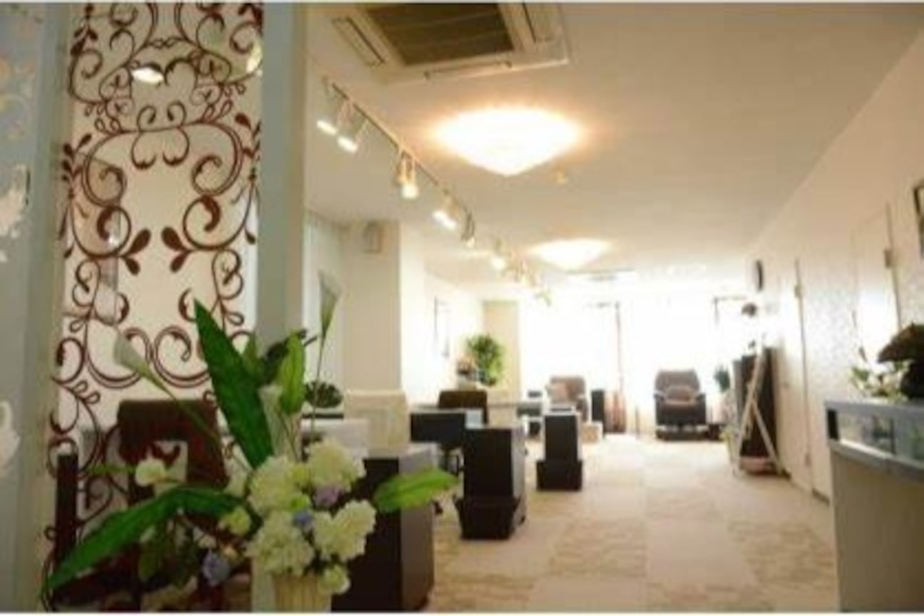 ネイル&ビューティーサロンTsunami(株式会社 TSUNAMI)画像1